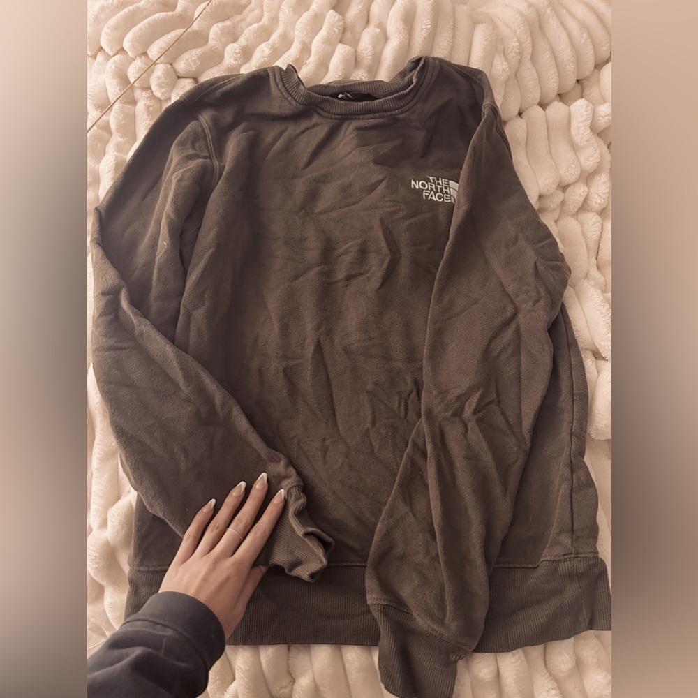dark green north face crew neck